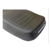Capa De Banco Moto C 100 Dream Modelo Original Preta C/ Escrita Honda - Preto